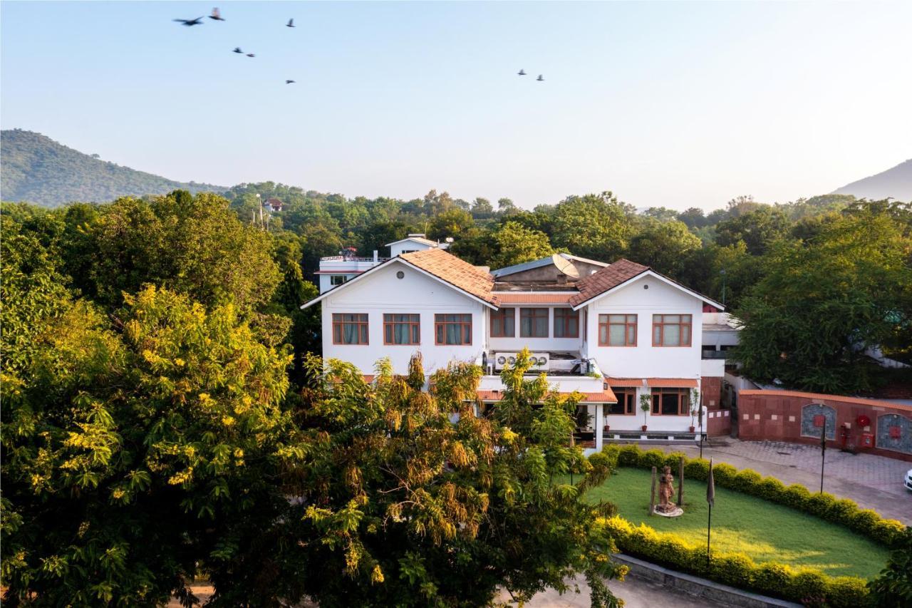 Amantra Shilpi Resort & Spa Udaipur Buitenkant foto