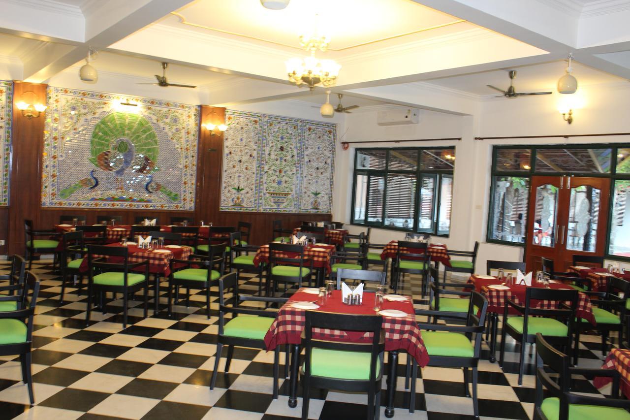 Amantra Shilpi Resort & Spa Udaipur Buitenkant foto