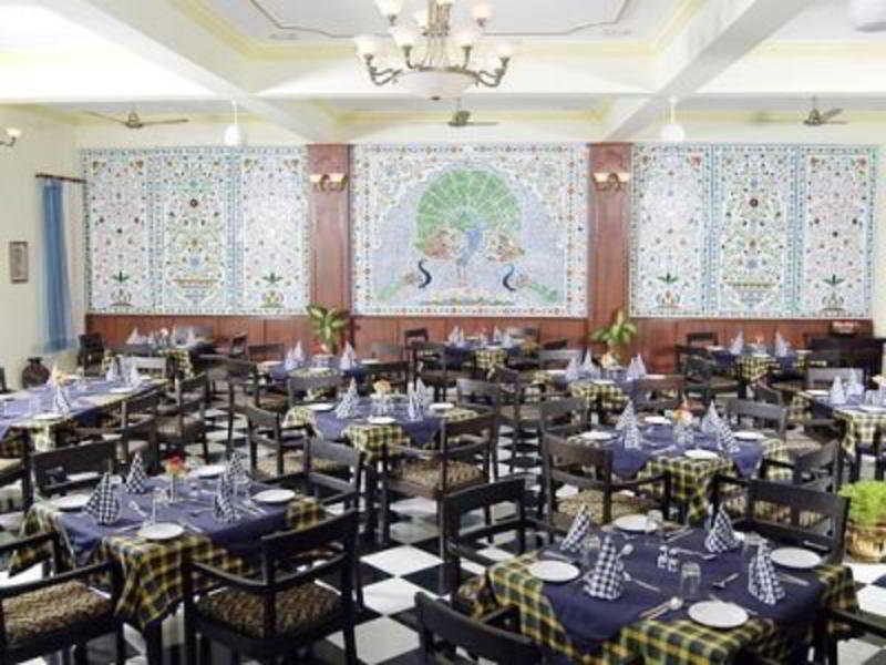 Amantra Shilpi Resort & Spa Udaipur Buitenkant foto